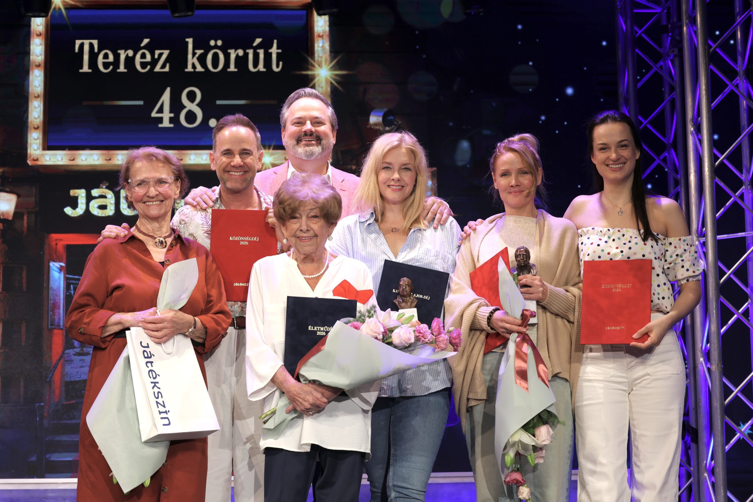 Rekordközeli nézőszám, sikeres bemutatók és két új premier